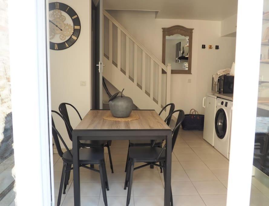 סן מלו Appartement Duplex Et Terrasse A St Servan-St Malo מראה חיצוני תמונה